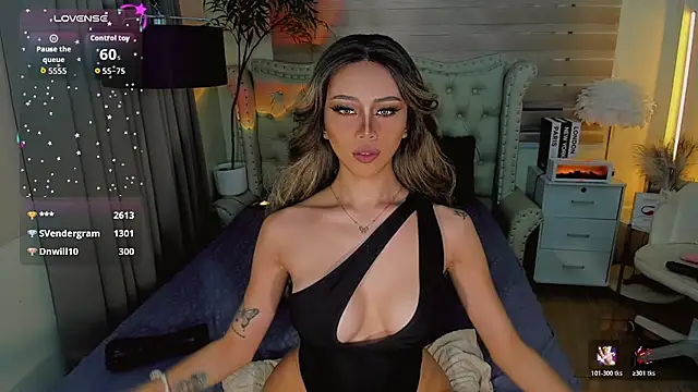 FinestGirlx webcam