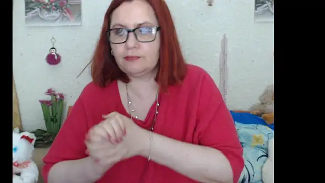 playfullmature (F milf) - doggy style