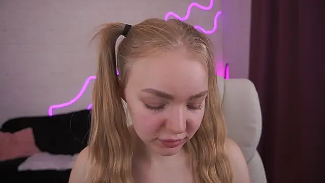 emilysunshines (F young) - oil show