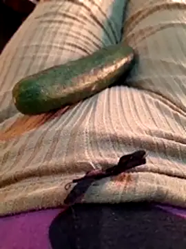 tota_sexi (F young) - سكس ناري بالخيار مع رقص تعري