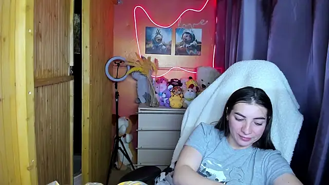 Fiery_Brunette_ webcam