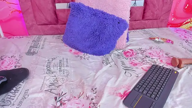 scarlett__evans_ webcam