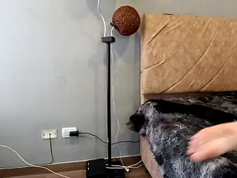 Sweetlove_243 webcam