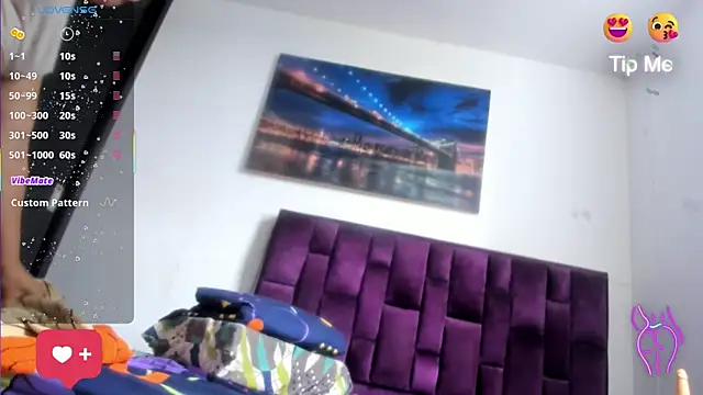 Alicia_Whitee webcam