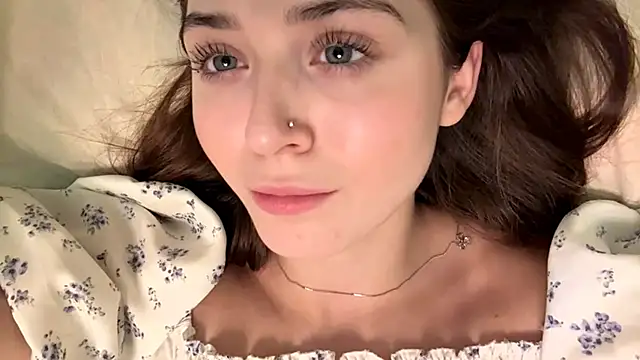 Adel_strongwoman webcam