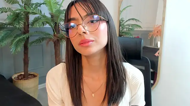 zaraluuv (F young) - Flash pussy