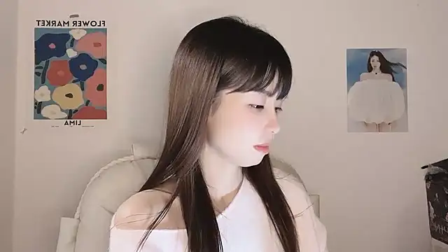 -hottie (Ask my age) - 完成目标指定脱一件+控制小粉5分钟