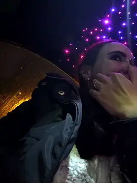 pleasure_of_lifeee (Ask my age) - Spit on boobs