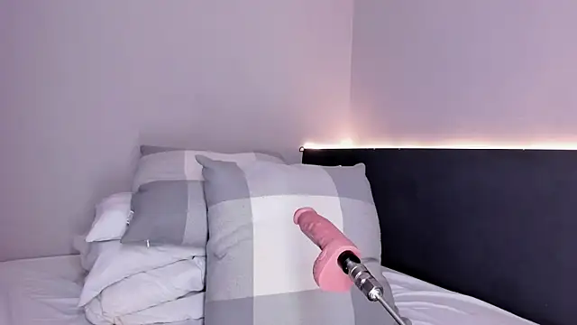 sara__jones_gh (F teen) - control machine x10 min