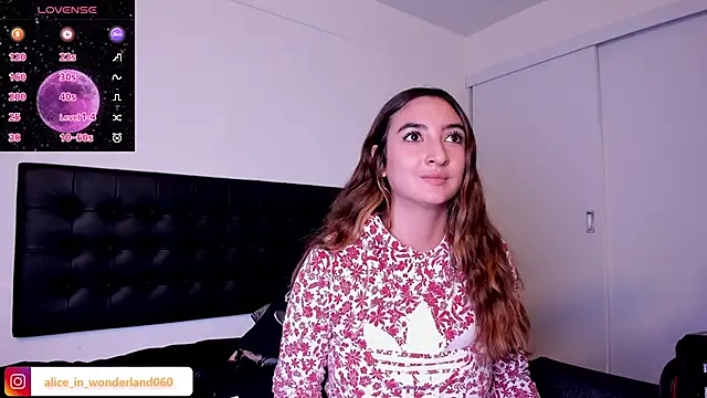 alice_dickinssonn (F young) - rain squirt