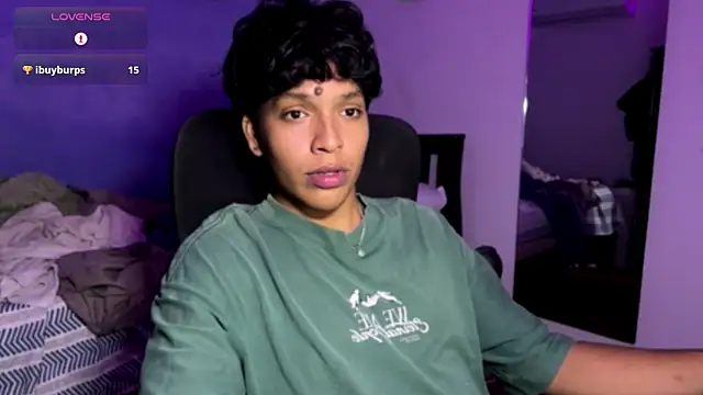 Xander_bonnet1 webcam