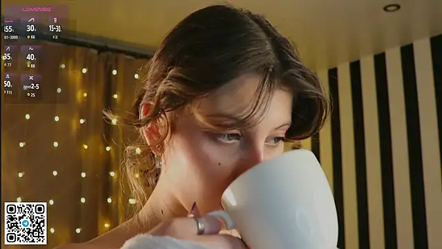 LorinaMaffitt webcam