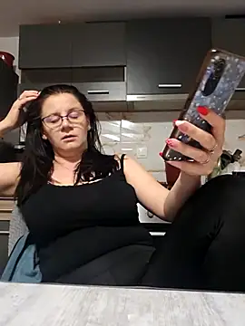 kristenvega (F milf) - Slap ass