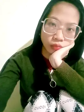 joywhar (F young) - help me 🍀🍀