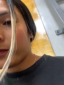 cami_leon2 (F young) - Nake Ride dildo Lush in  my ass