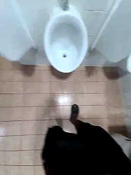 nice686@xh (Ask my age) - To finger my ass