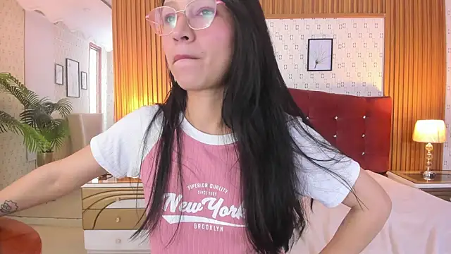 Sophie_Calloway webcam