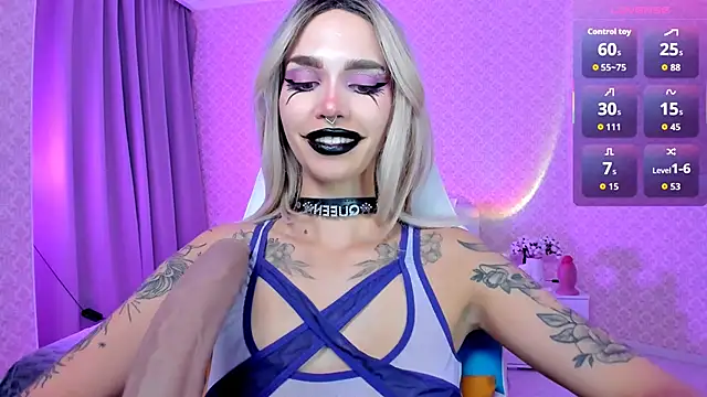 leylanoiry (F young) - drool on boobs ^^