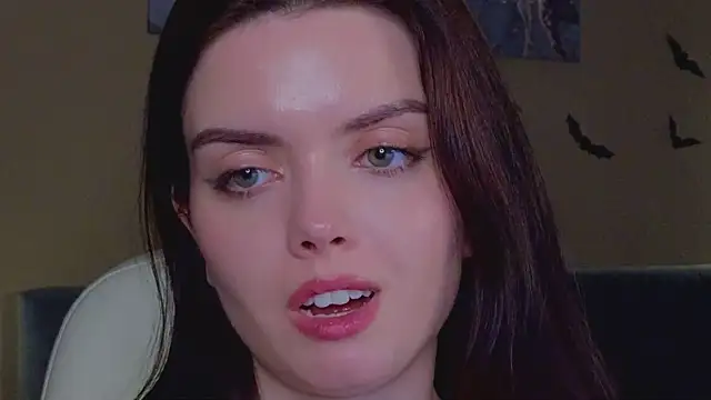 likeamoss (F young) - dildo in pussy naked