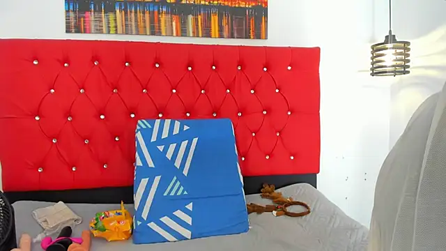 carolinacrus01 (F milf) - wet t-shirt