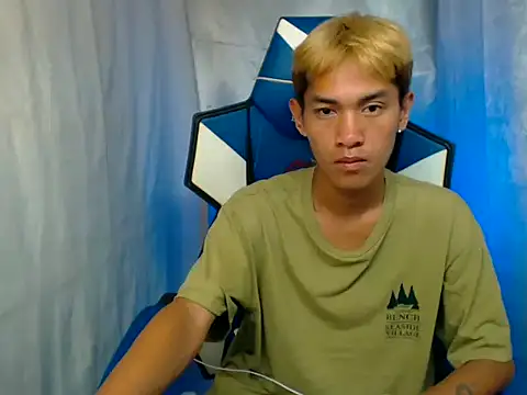 riks_tyler (Ask my age) - christmas cum