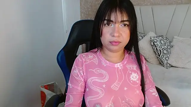 alicesmity_ (F young) - Rub my pussy in panties