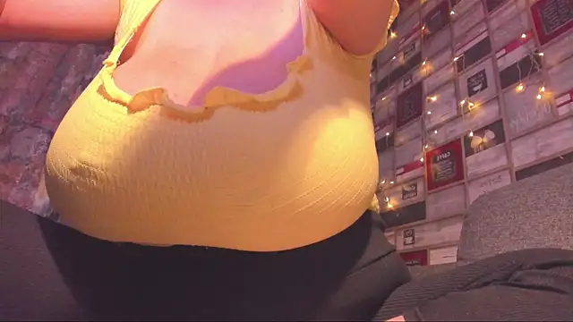 vickyboobs (F milf) - naked