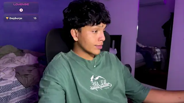 Xander_bonnet1 webcam