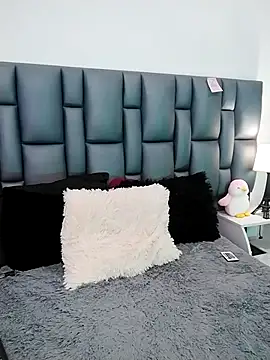 valeriasweet_ (F milf) - doggy style with oil