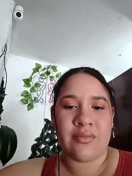 Kendra-daring webcam