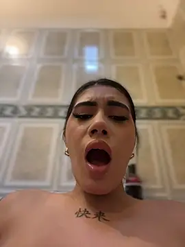 clarachanelricek webcam