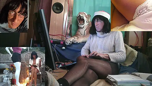 sissidomination (Ask my age) - i show my cute titties