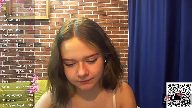 alissagerardo (F teen) - My handbra(first time in public)