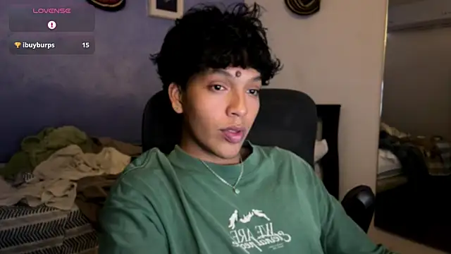 Xander_bonnet1 webcam