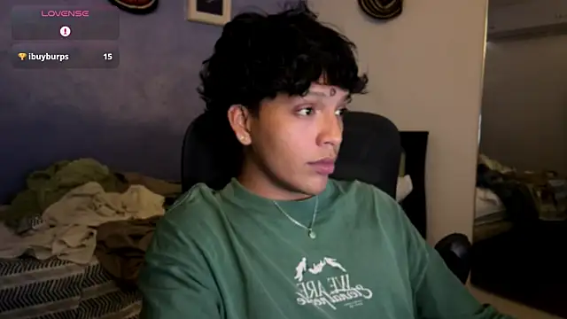 Xander_bonnet1 webcam