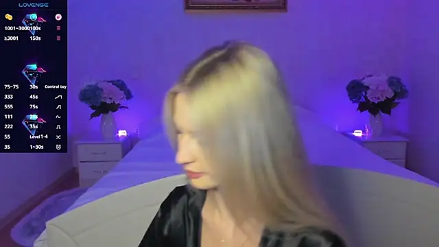 julie_blaze (F young) - You better without clothes