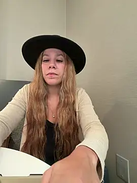 Bigbuttbrooklynn webcam