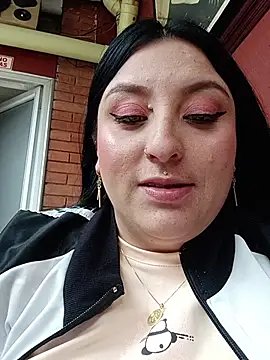 megan_fox5 (F young) - Pechisco, nipples without a bra