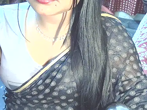 Nusrat_Faria07 webcam