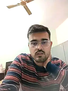 horny_purush (M young) - Want to buy a laptop