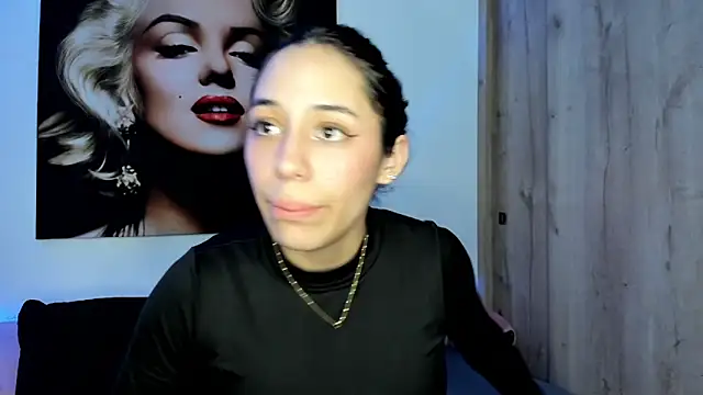 tania_06 (F teen) - tease with you ass and spank