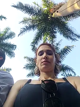 Irresistible24 webcam