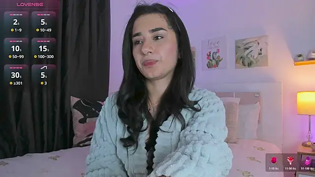 annadu011 (F young) - Flash boobs