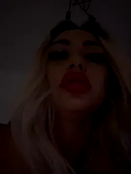 goldenamber - GoldenAmber's free webcam - UK Sex Cams