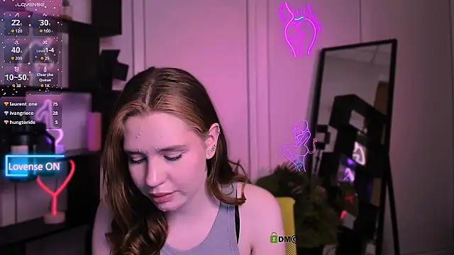 eva_drive (F teen) - play breasts in bra