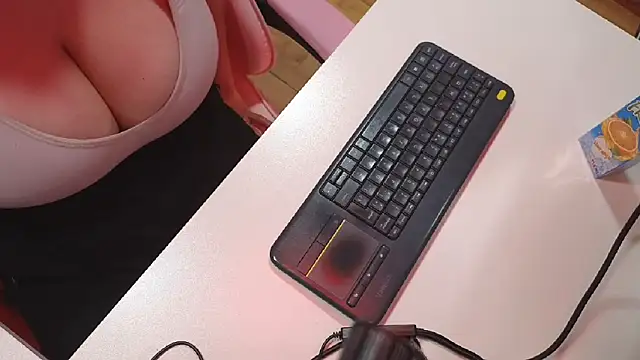 valery_cute_18 webcam