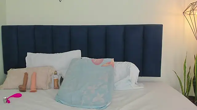 sophieturner_mg webcam