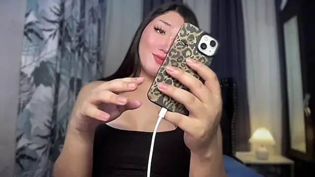 Miss_Deliciousness webcam