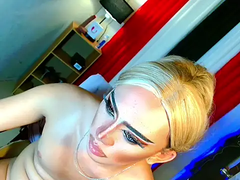 HOLLYWOOD_QUEEN_88 webcam