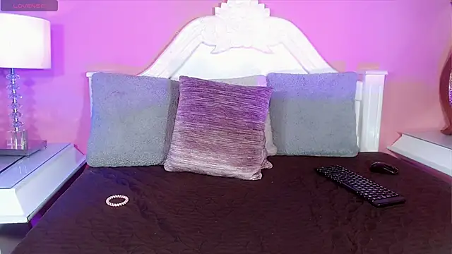 _IsabellaRousse webcam